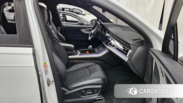 Audi Q7 (4M) 2023 Белый из Кореи, фото 2