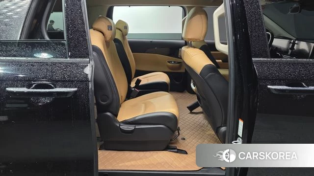 Kia Carnival 4th generation 2022 Черный из Кореи, фото 2