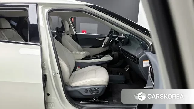 Kia EV6 2022 Жемчужный цвет из Кореи, фото 2