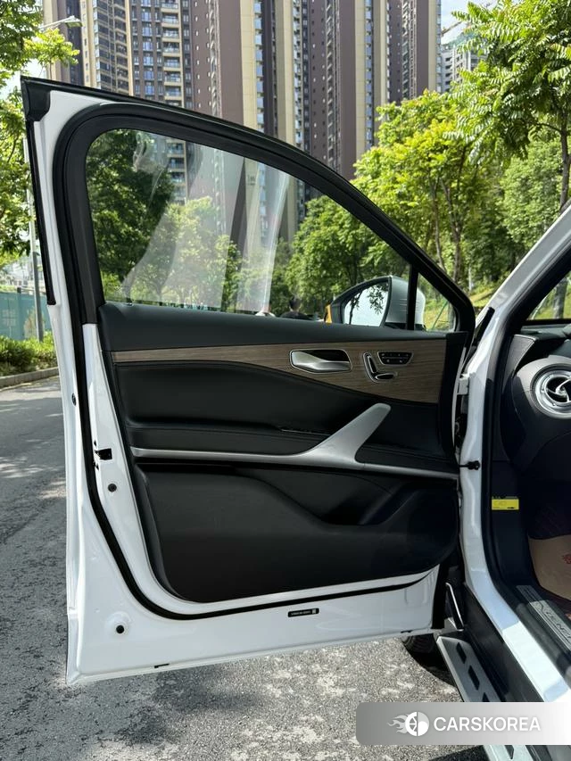 Denza X PHEV 2020 Белый из Китая, фото 2