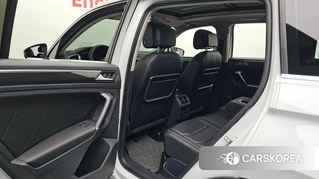 Volkswagen Tiguan second Generation 2018 Белый из Кореи, фото 2