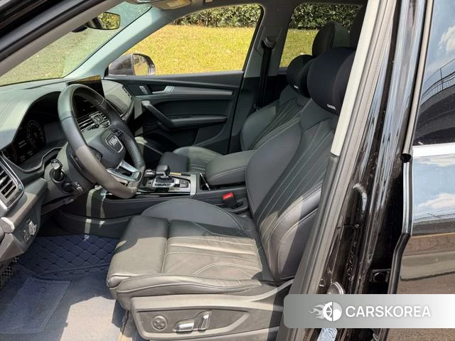 Audi Q5L 2024 Черный из Китая, фото 2
