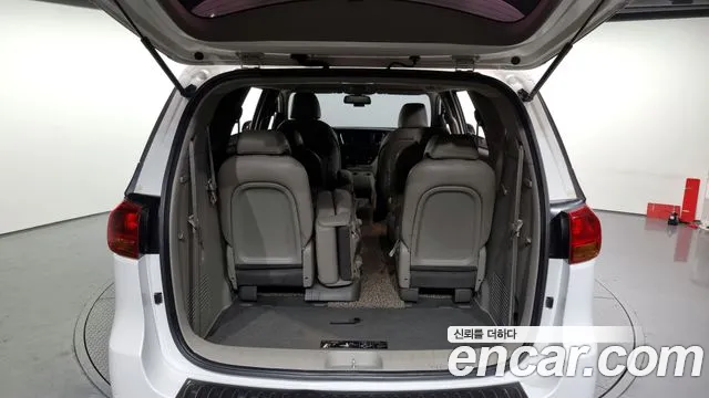 Kia All New Carnival 2018 Белый из Кореи, фото 2