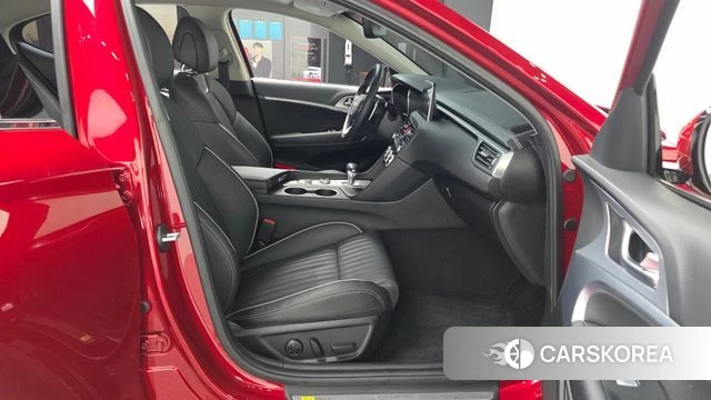 Genesis G70 2019 Красный из Кореи, фото 2