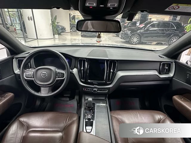 Volvo XC60 2023 Серебристо-серый из Китая, фото 2