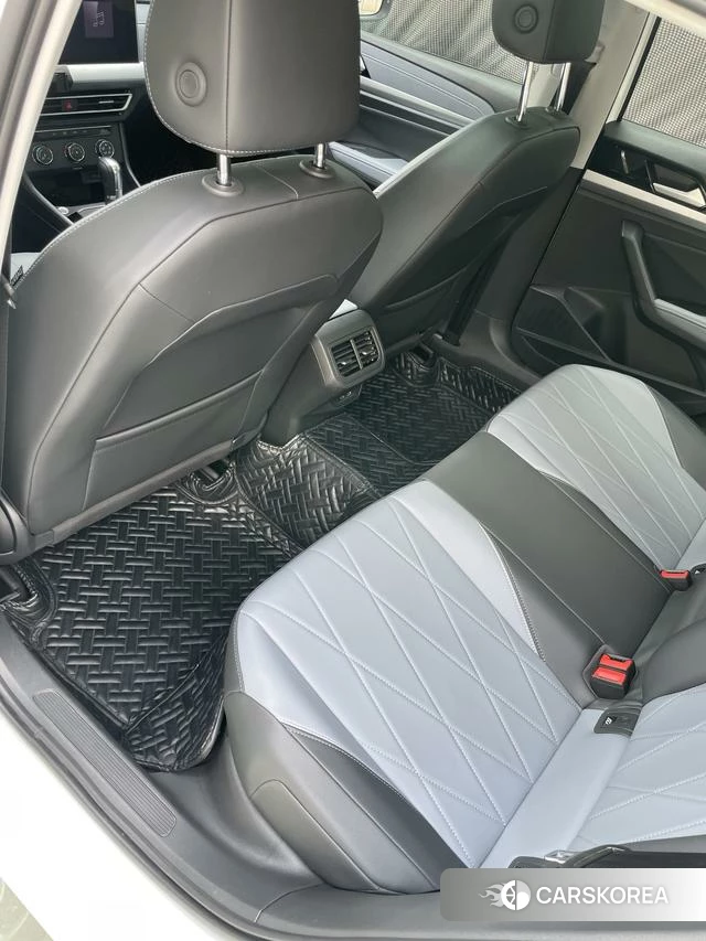 Volkswagen Lavida 2023 Белый из Китая, фото 2
