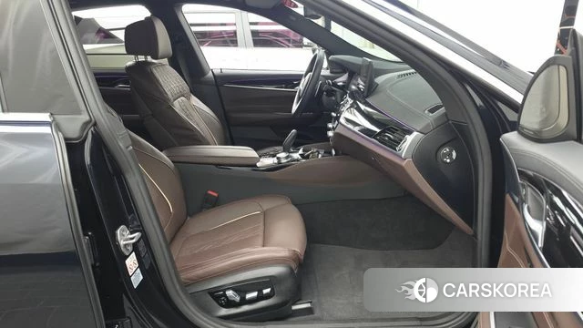 BMW 6 Series GT (G32) 2024 Черный из Кореи, фото 2