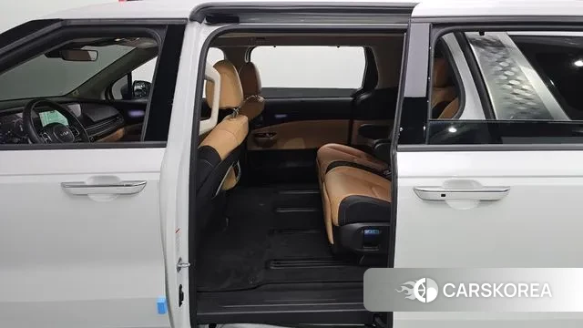 Kia Carnival 4th generation 2023 Белый из Кореи, фото 2