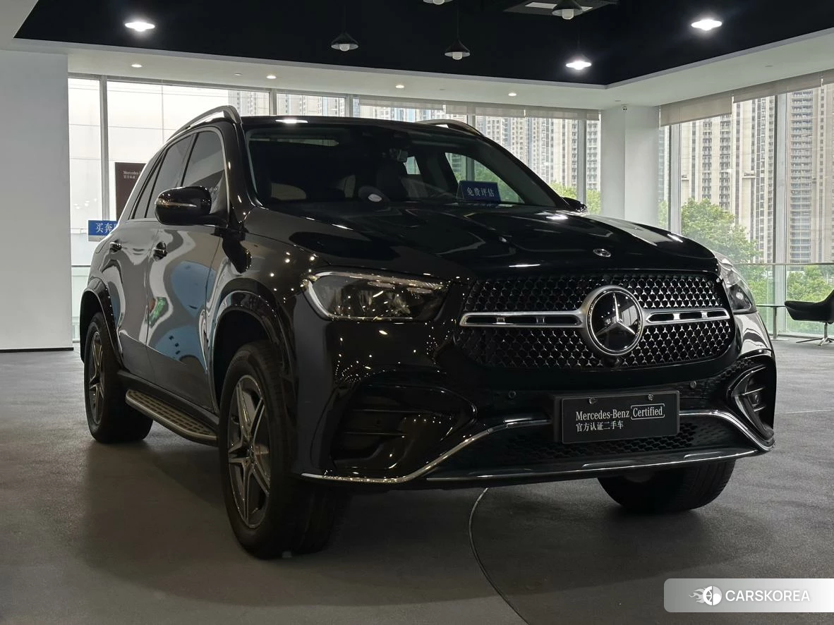 Mercedes-Benz GLE (import) 2023 Черный из Китая, фото 2