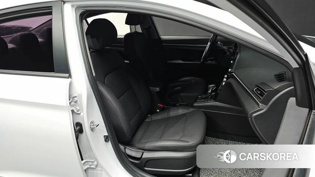 Hyundai The New Avante AD 2019 Белый из Кореи, фото 2