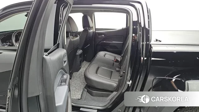 Chevrolet (GM Daewoo) Real New Colorado 2022 Черный из Кореи, фото 2