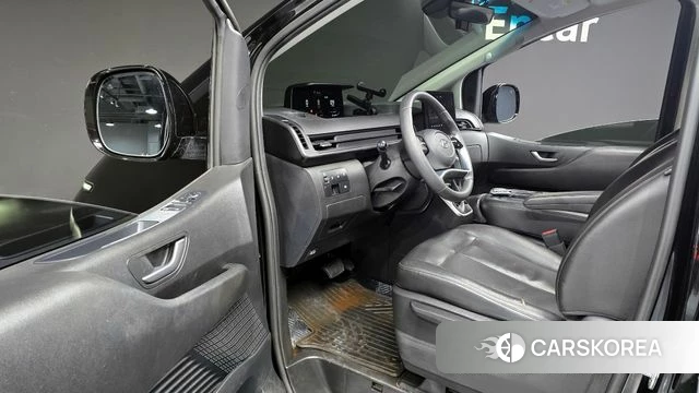 Hyundai Staria 2022 Черный из Кореи, фото 2