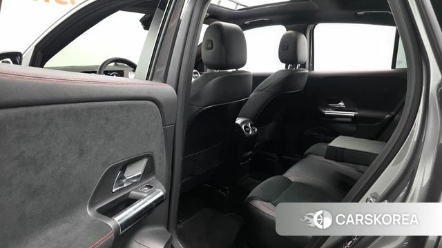 Mercedes-Benz GLA - Class H247 2022 Серый из Кореи, фото 2