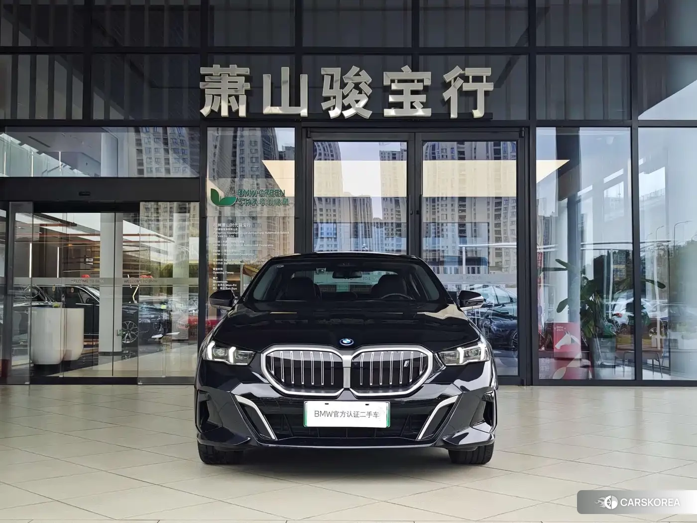 BMW i5 2025 Черный из Китая, фото 2