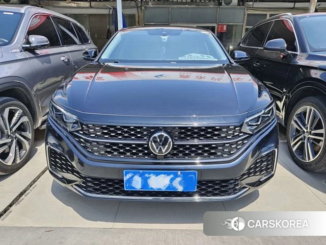 Volkswagen Passat 2022 Черный из Китая, фото 2