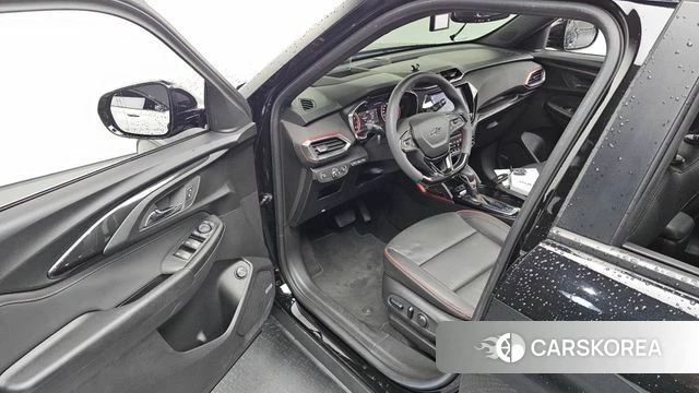 Chevrolet (GM Daewoo) Trailblazer 2022 Черный из Кореи, фото 2