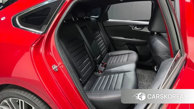 Kia The New K3 2nd generation 2023 Красный из Кореи, фото 2