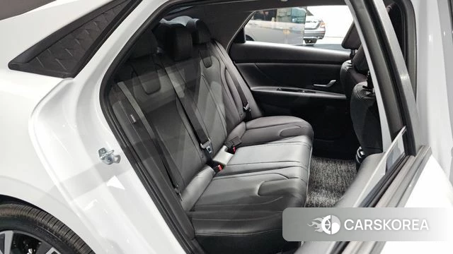 Hyundai The New Avante (CN7) 2025 Белый из Кореи, фото 2
