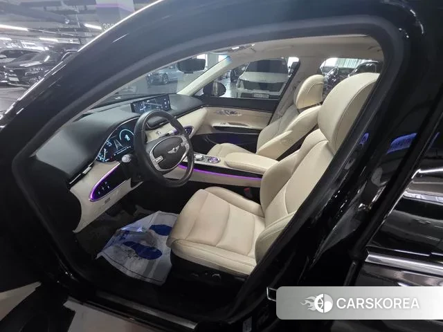 Genesis GV70 2021 Черный из Кореи, фото 2