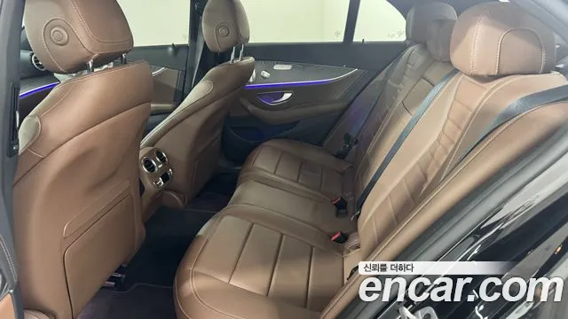 Mercedes-Benz E-Class W213 2022 Черный из Кореи, фото 2