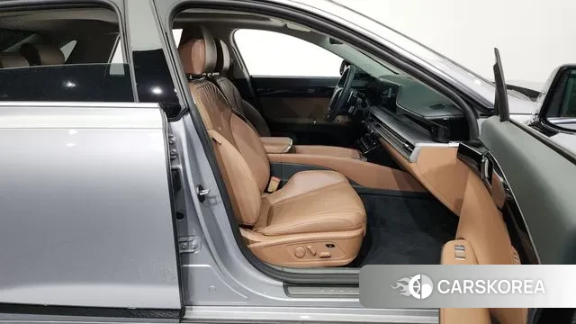 Hyundai Grandeur (GN7) 2023 Серебряный из Кореи, фото 2