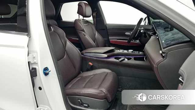 Genesis GV70 2022 Белый из Кореи, фото 2