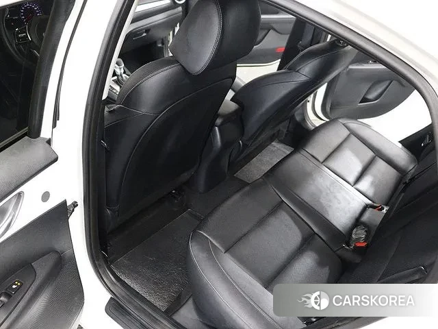 Kia The New K3 2nd generation 2022 Белый из Кореи, фото 2