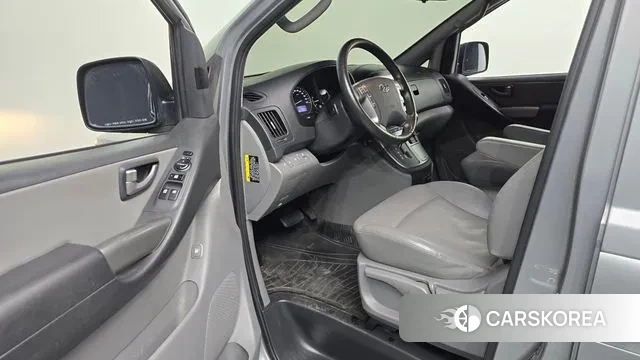 Hyundai The New Grand Starex 2019 Серебристо-серый из Кореи, фото 2