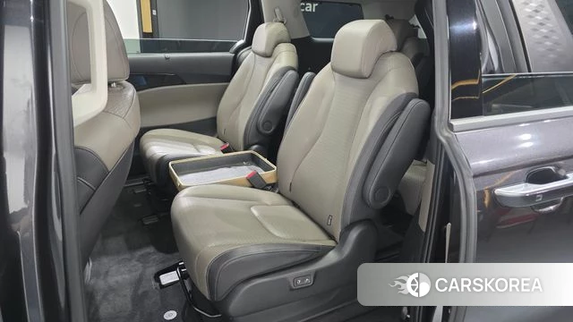 Kia The New Carnival 4th Generation 2024 Серый из Кореи, фото 2