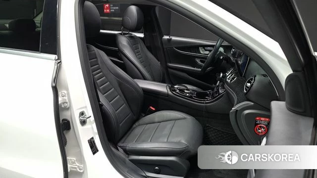Mercedes-Benz E-Class W213 2019 Белый из Кореи, фото 2