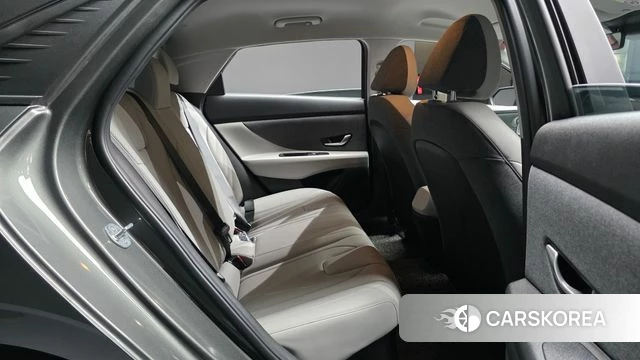 Hyundai Avante Hybrid (CN7) 2023 Серый из Кореи, фото 2