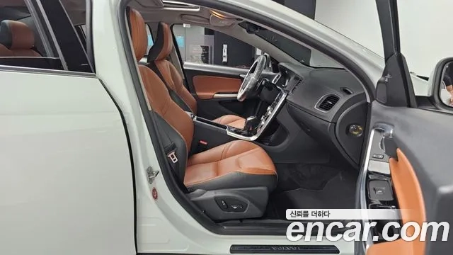 Volvo S60 id 2908100 из Кореи 2