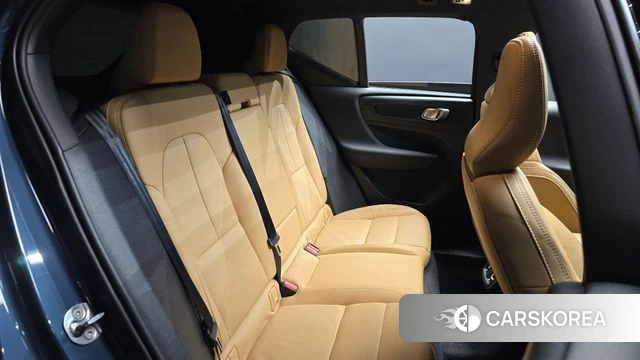 Volvo XC40 2022 Синий из Кореи, фото 2
