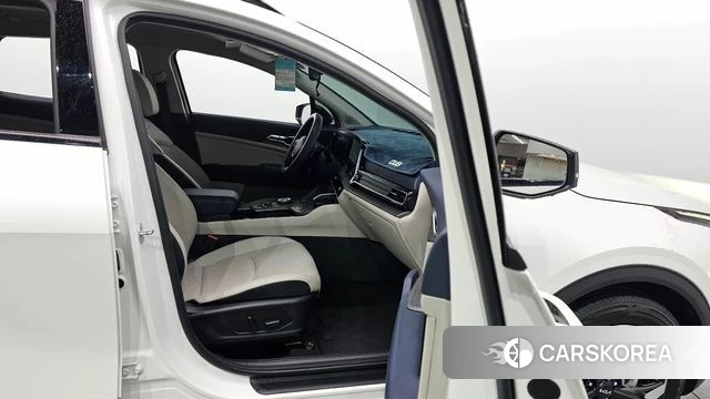 Kia Sportage 5th Generation 2022 Белый из Кореи, фото 2