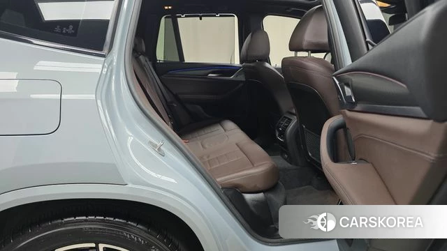BMW X3 (G01) 2022 Цвет галактики из Кореи, фото 2