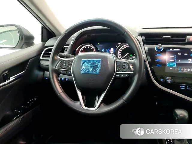 Toyota Camry 2020 Белый из Китая, фото 2
