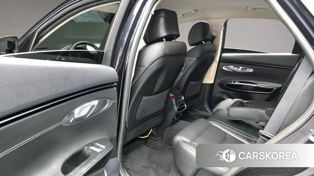 Genesis GV70 2021 Черный из Кореи, фото 2