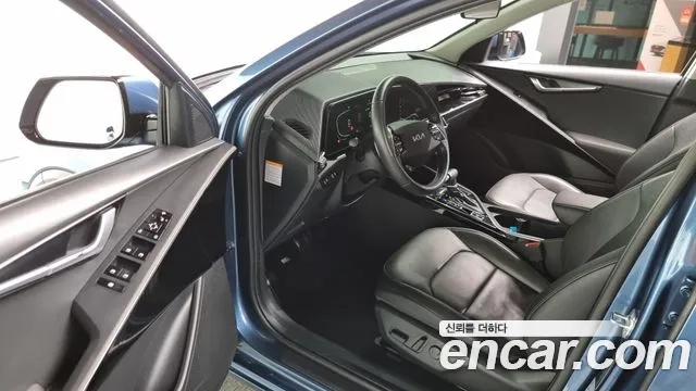 Kia Di Ol Nu Niro 2022 Небесно-голубой из Кореи, фото 2