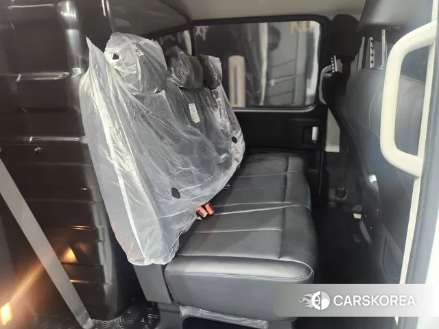 Hyundai Staria 2022 Белый из Кореи, фото 2