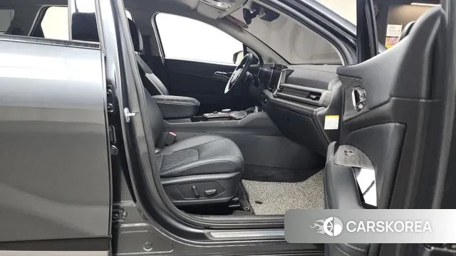 Kia Sportage 5th Generation Hybrid 2023 Серый из Кореи, фото 2