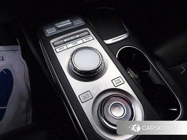 Genesis GV70 2021 Черный из Кореи, фото 2