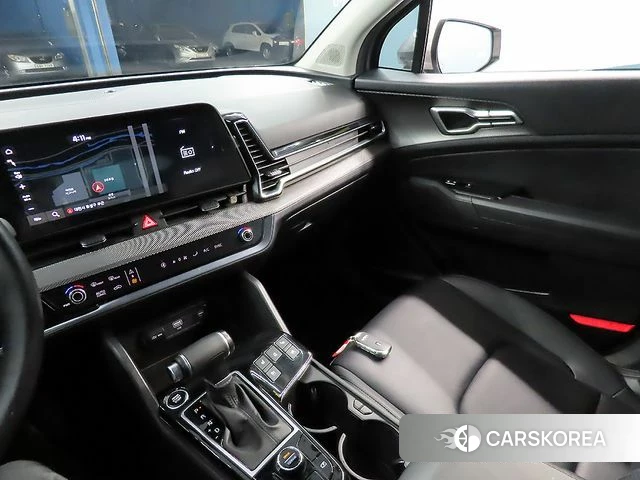 Kia Sportage 5th Generation 2021 Серебристо-серый из Кореи, фото 2