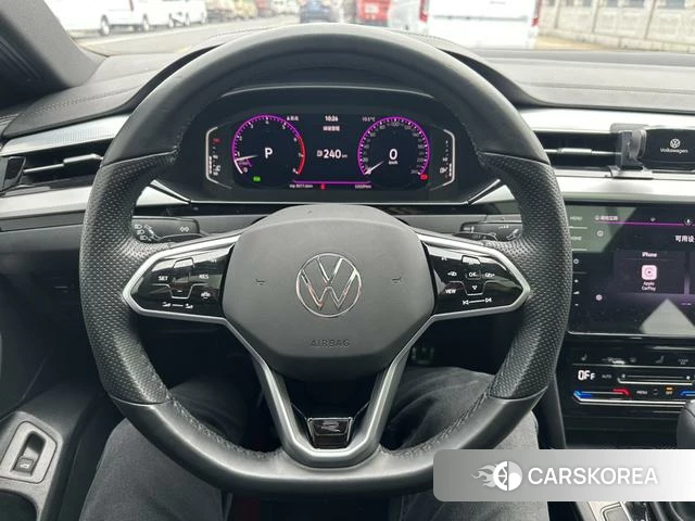 Volkswagen CC 2022 Темно-серый из Китая, фото 2