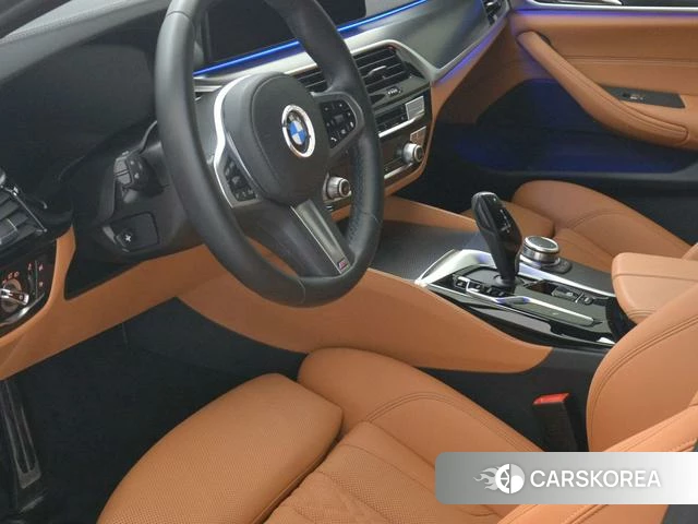 BMW 5 series (imported) 2022 Белый из Китая, фото 2