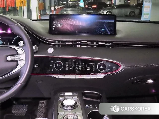 Genesis GV70 2023 Белый из Кореи, фото 2