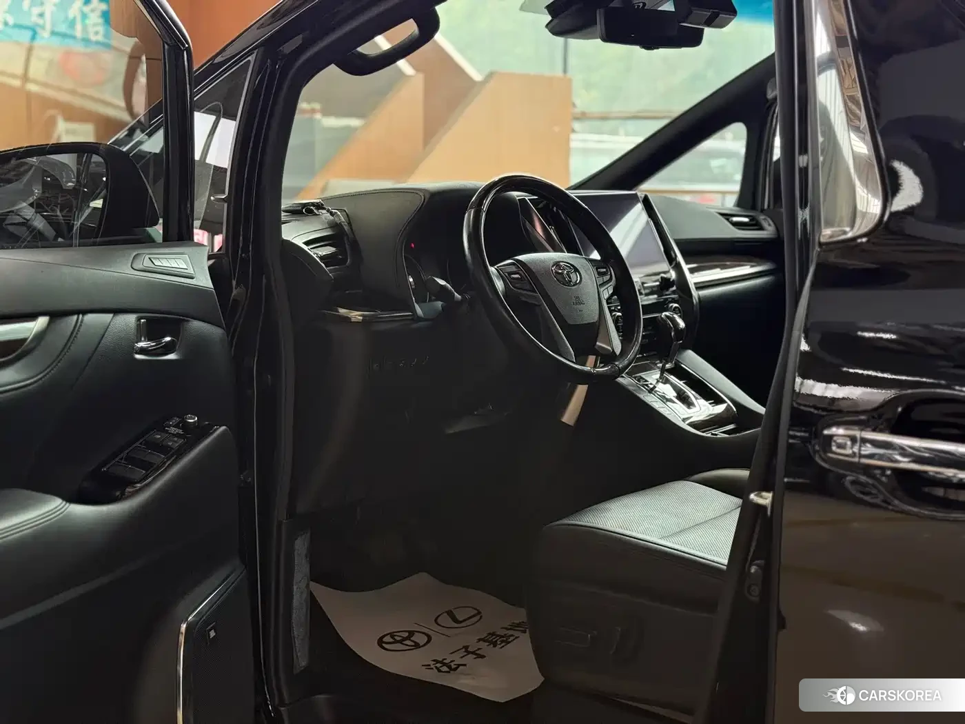 Toyota Elfa 2022 Черный из Китая, фото 2