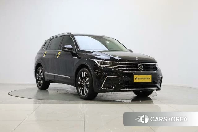 Volkswagen Tiguan L 2022 Черный из Китая, фото 2