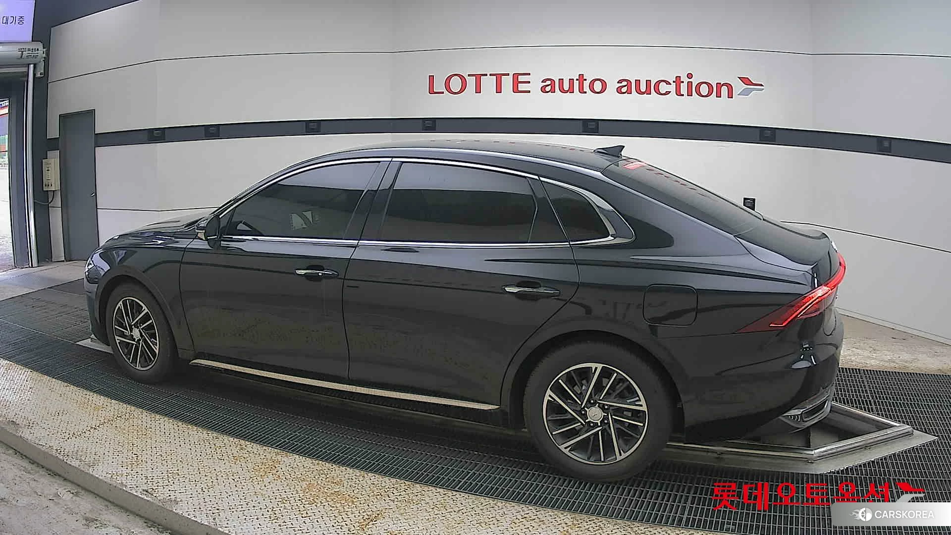 Hyundai Grandeur 2023 Abyss Black Pearl из Кореи, фото 2