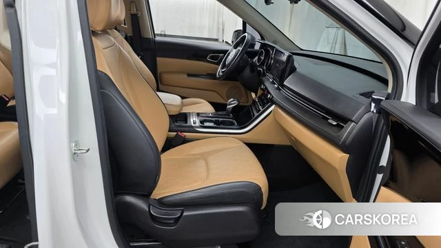 Kia Carnival 4th generation 2023 Белый из Кореи, фото 2
