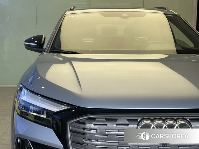 Audi Q4 e-tron 2024 Синий из Китая, фото 2